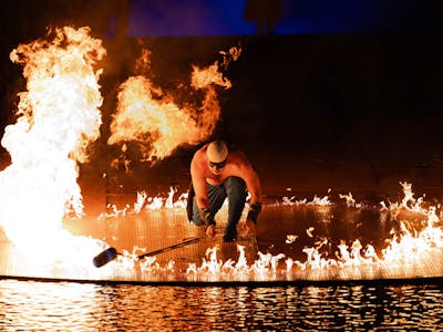 O Cirque du Soleil aquatic performers Bellagio Las Vegas